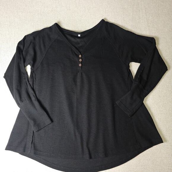 Womens Black Textured Raw Hem 3 Button Rounded Hem Shirt Top Size Large - Picture 3 of 10